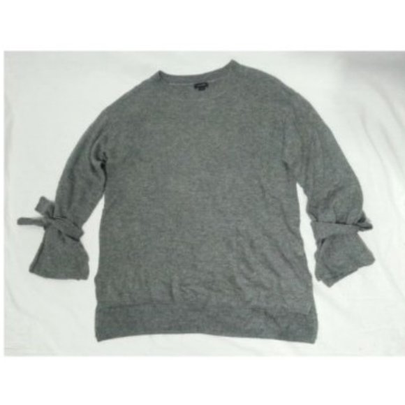 Halogen Tie Bell Sleeve Sweater Size Medium - Picture 5 of 9